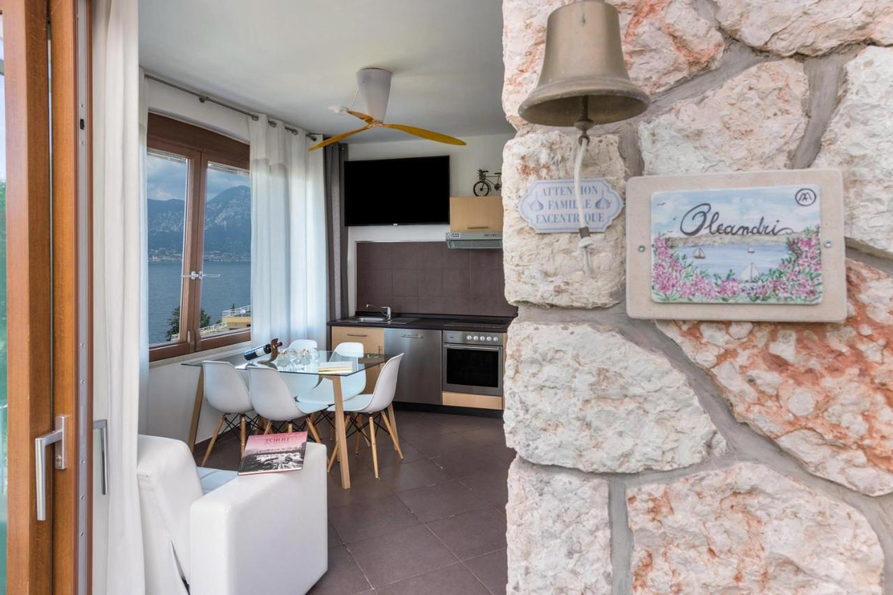 טורי דל בנקו Residence La Mignon Oleandri מראה חיצוני תמונה